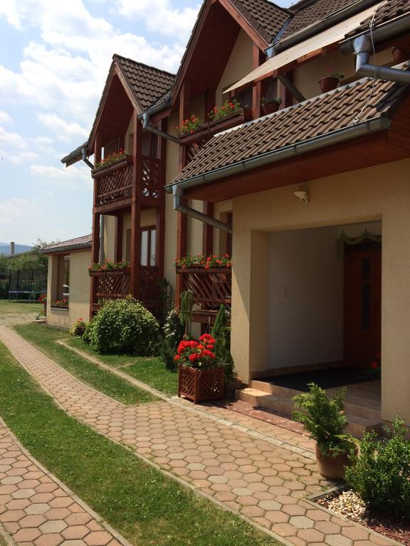 Villa Elena Smizany Luaran gambar